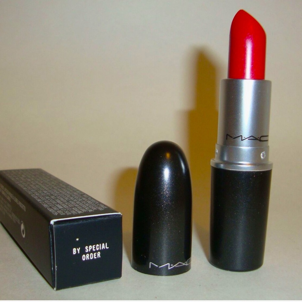 MAC Cosmetics: Amplified Crème Lipstick in By Special Order: Limited Edition 💄 - Picture 1 of 1